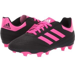 Soccer cleats